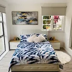 Takapuna Guest House
