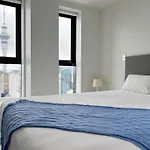 Apartment With Brilliant Views In Auckland Cbd