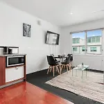 Studio Apartment On Princes Wharf