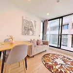 Cosy 1-Bedroom With Pool And Sauna In City Centre