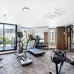 Cosy 1-Bedroom With Pool And Sauna In City Centre