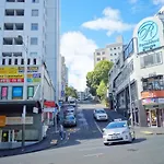 Yha Auckland City