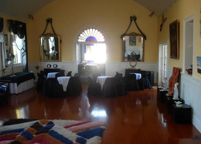 Cotter House Luxury Retreat