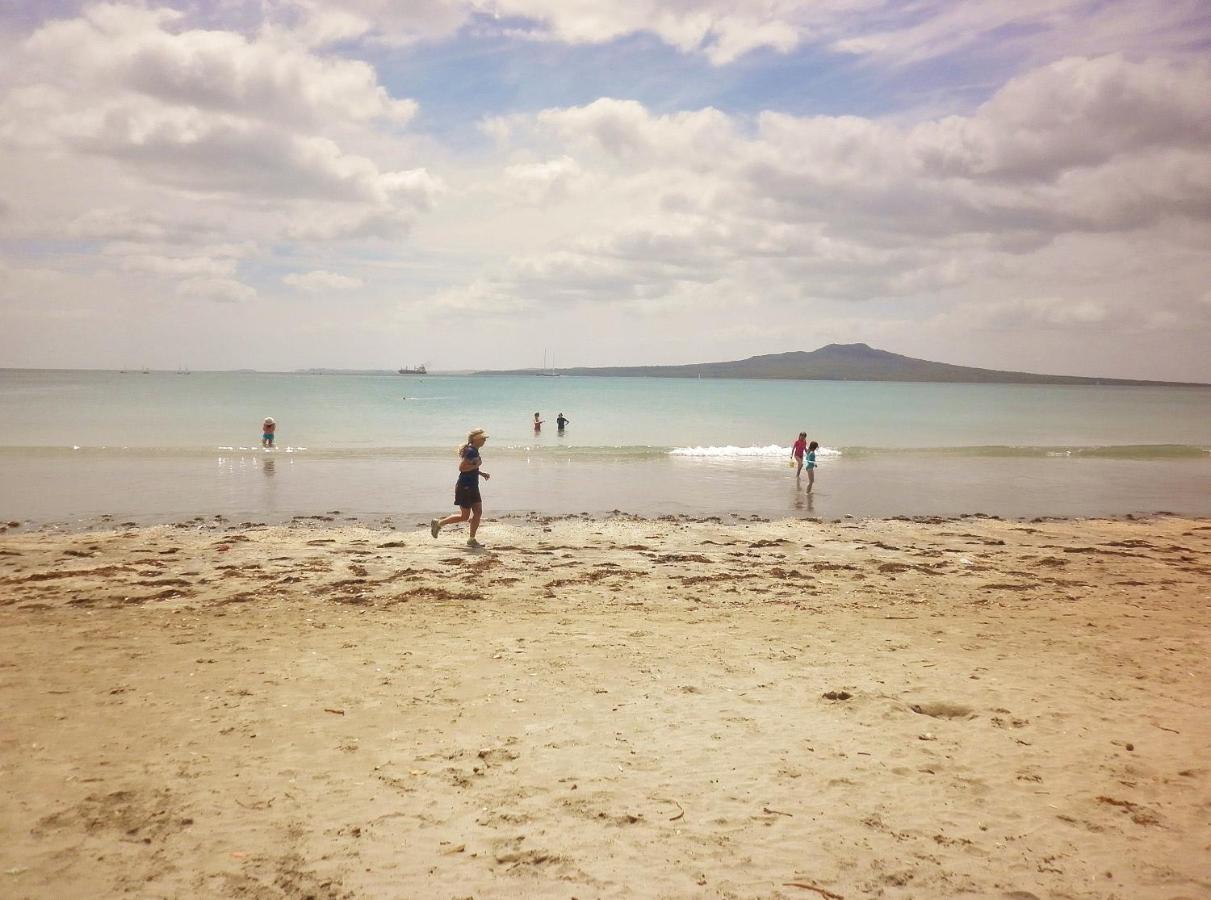 Takapuna *