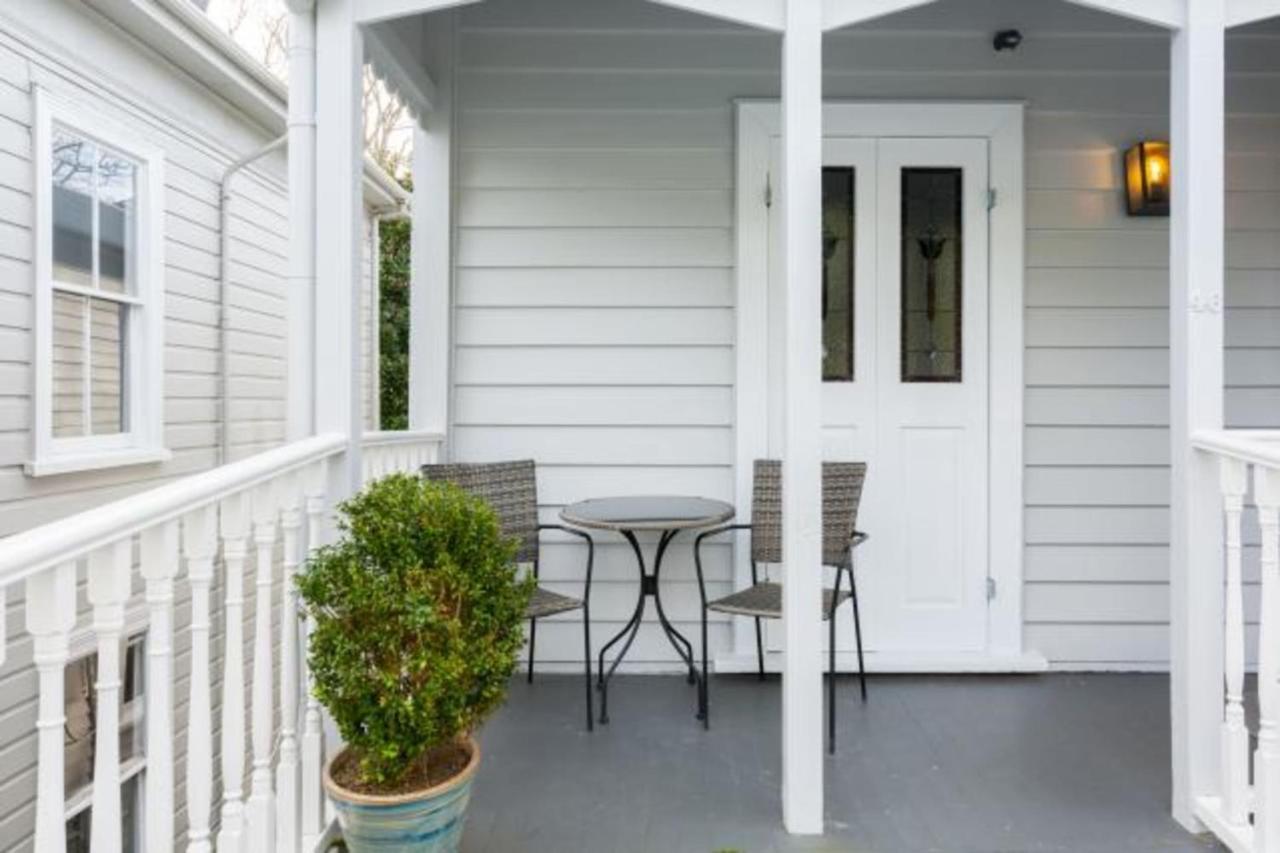 Light-filled Renovated Walk To Ponsonby Road Auckland