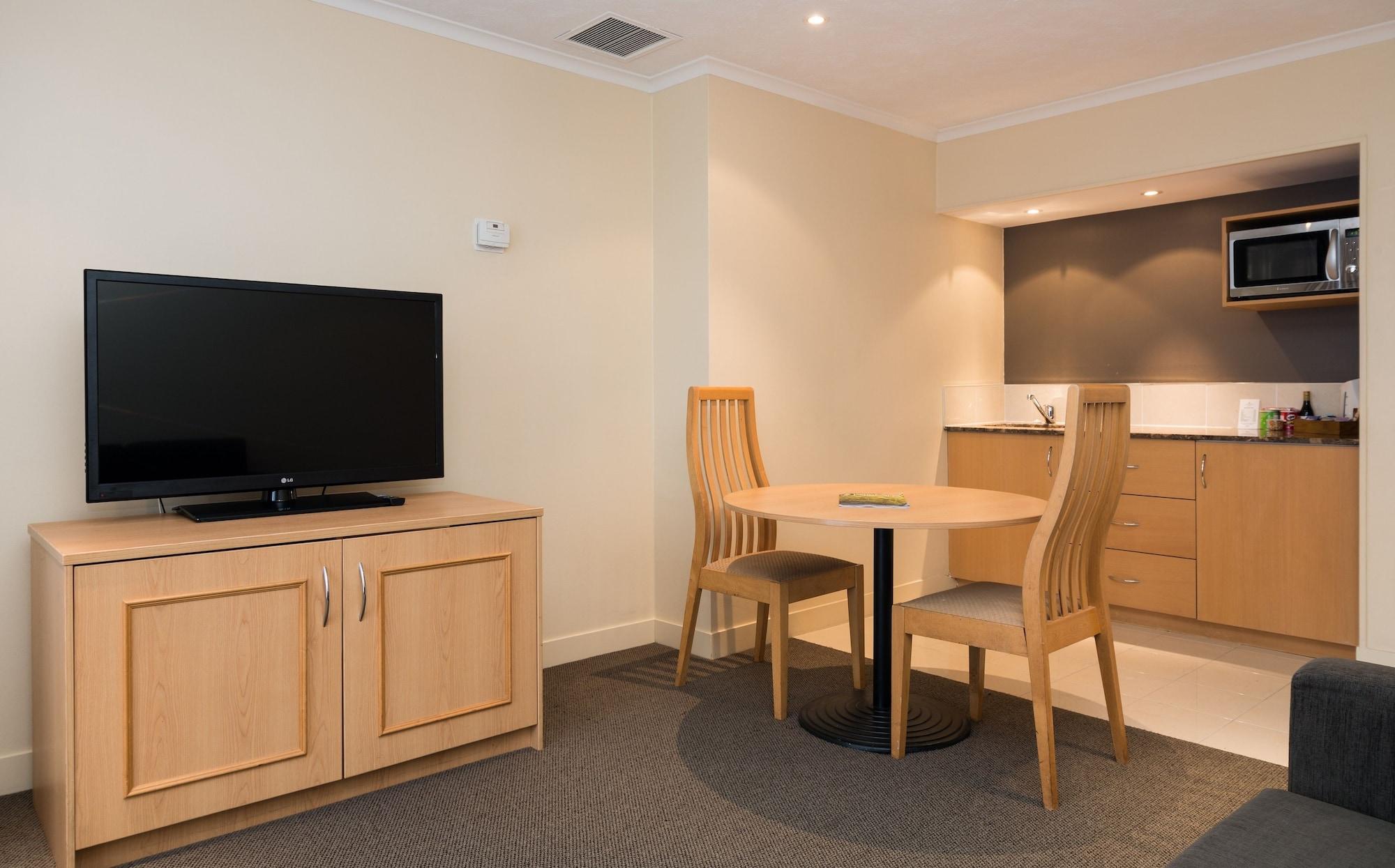 Copthorne City Hotel 4*