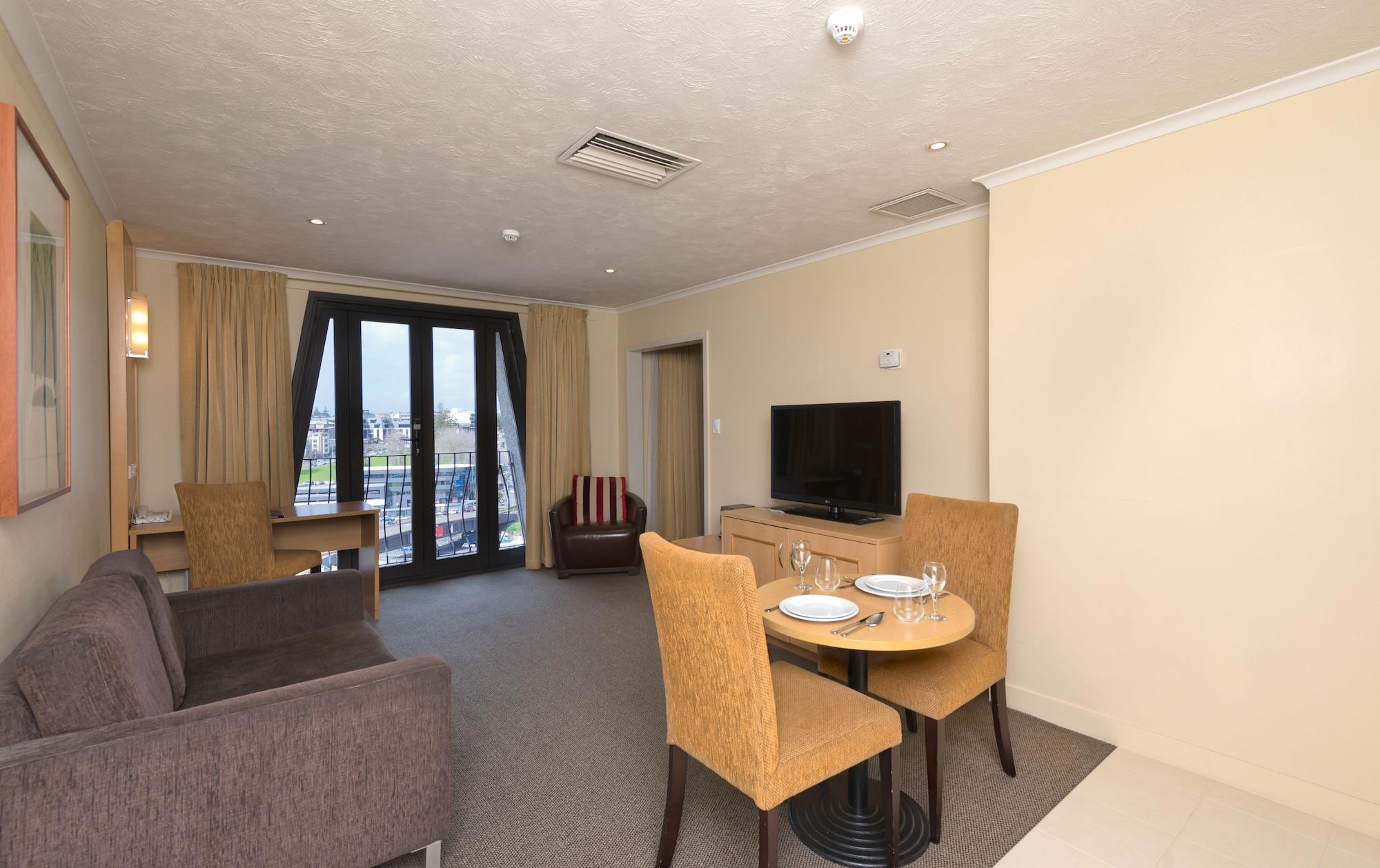 Copthorne City Hotel