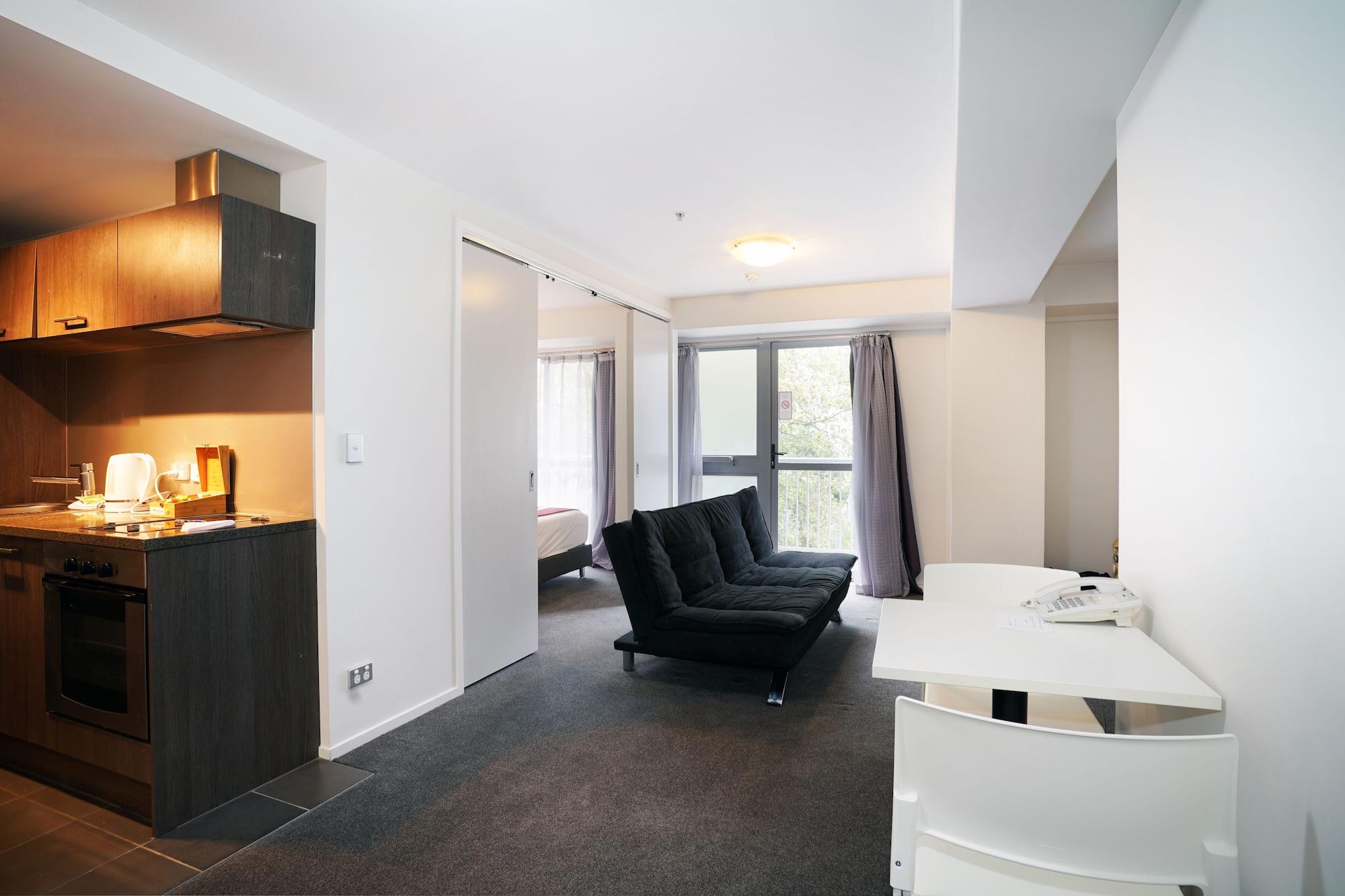 Aparthotel Bianco Off Queen 4*