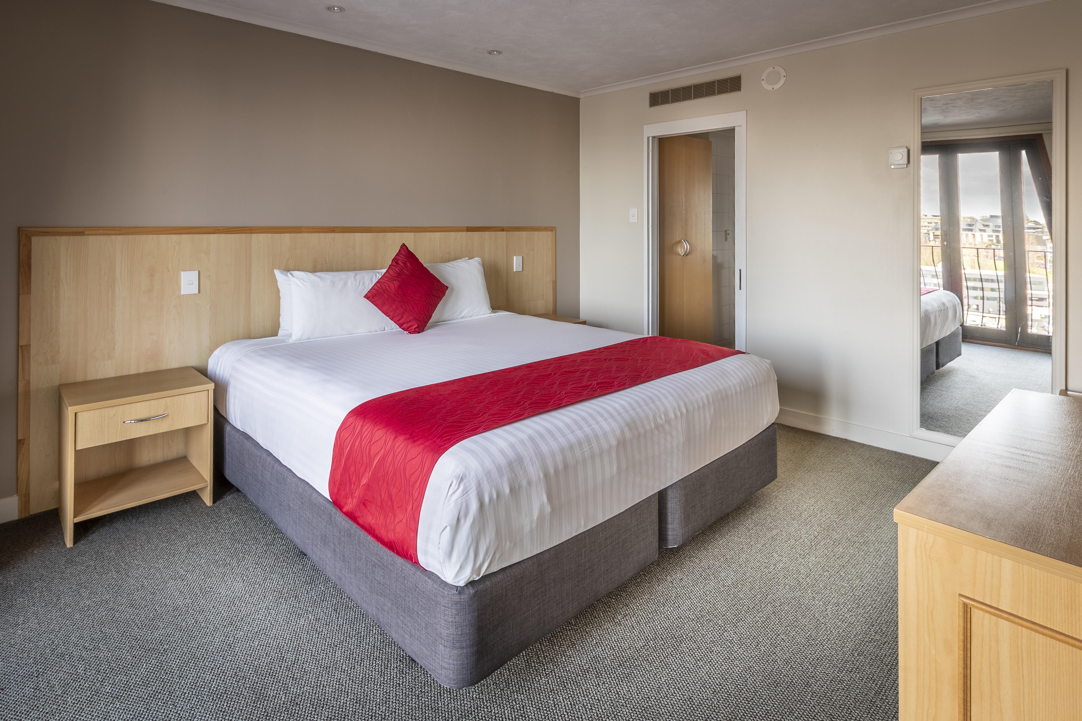 Copthorne City Hotel 4*