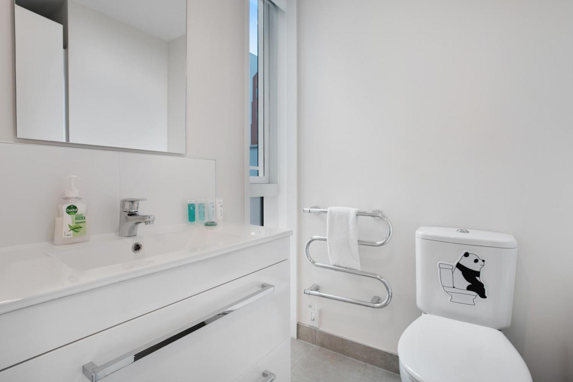 Hobson With Pool And View Apartment Auckland