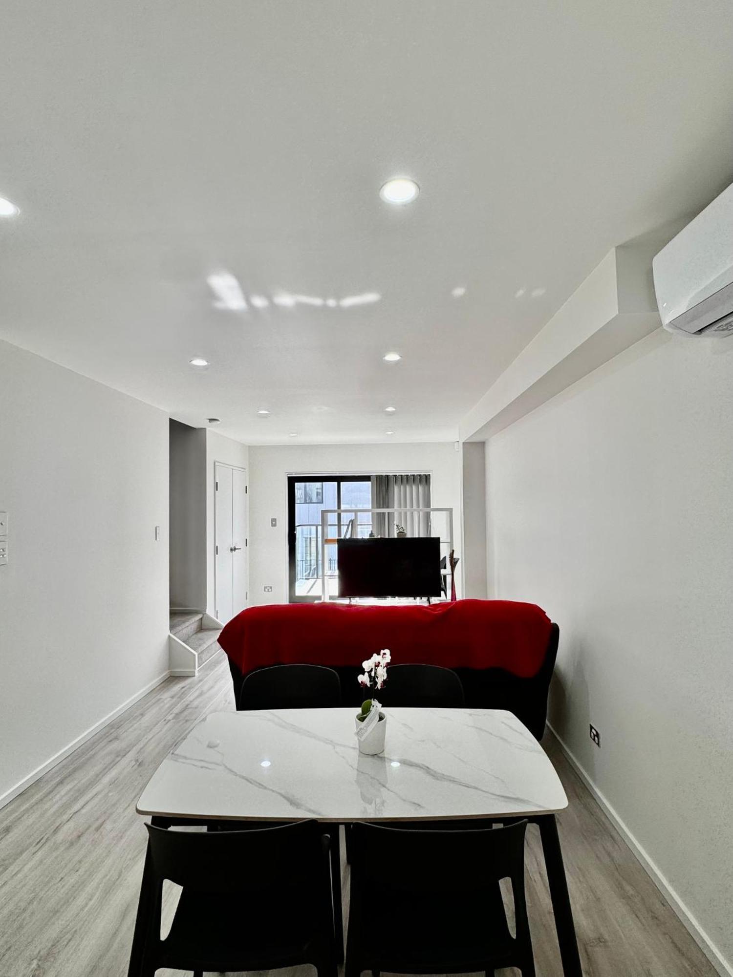 Apartment 3br Near Outlet Shops And Costco