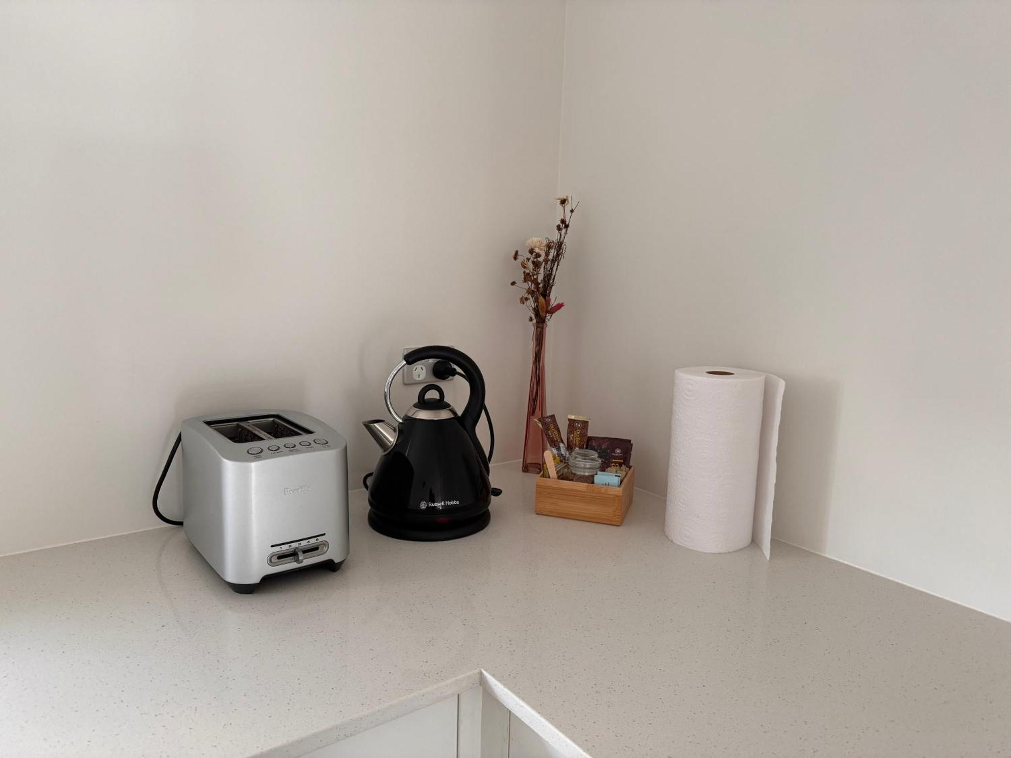 3br Near Outlet Shops And Costco * Auckland