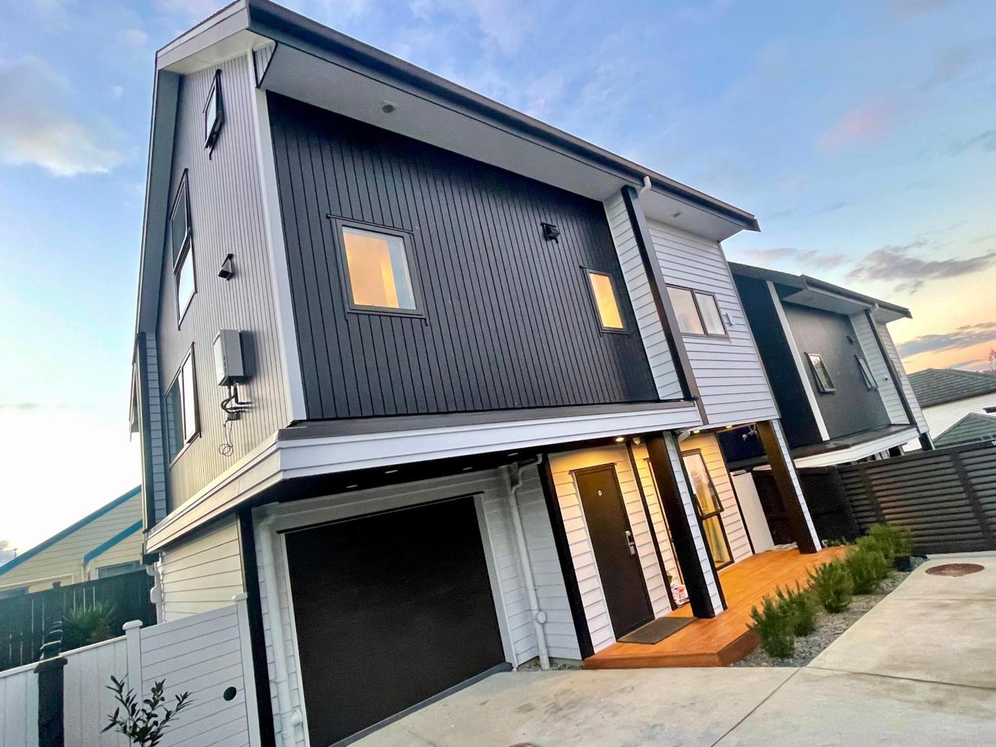 Free Carpark, 4-bedroom House * Auckland
