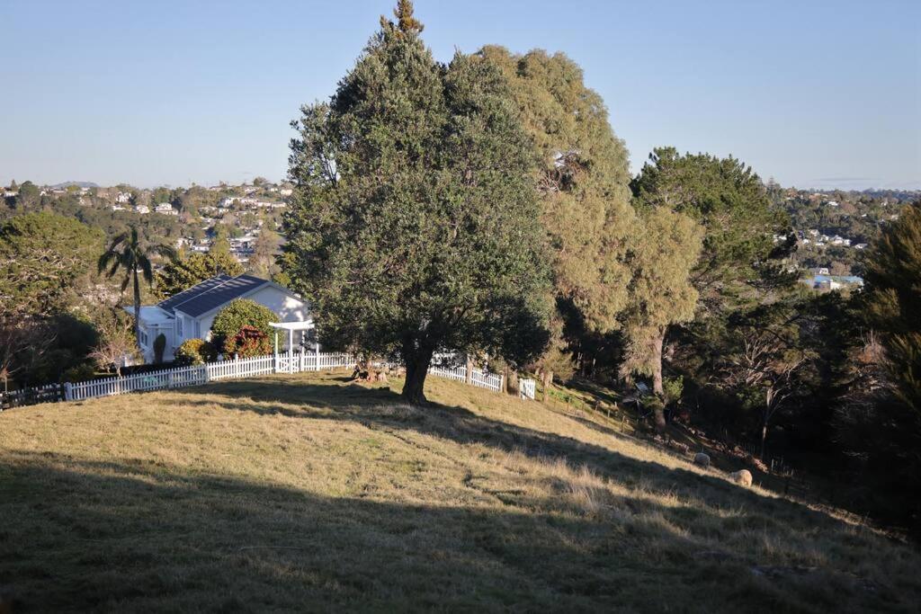 Villa Modern Lifestyle Retreat With Stunning View Auckland