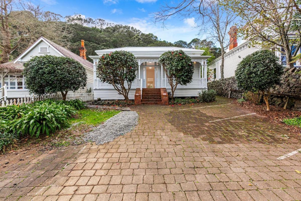 Gorgeous 4br Mt Eden Retreat Holiday home