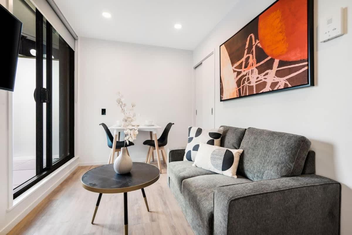 Apartment Modern Designed Aircon 1b - Pool Sauna Gym Auckland
