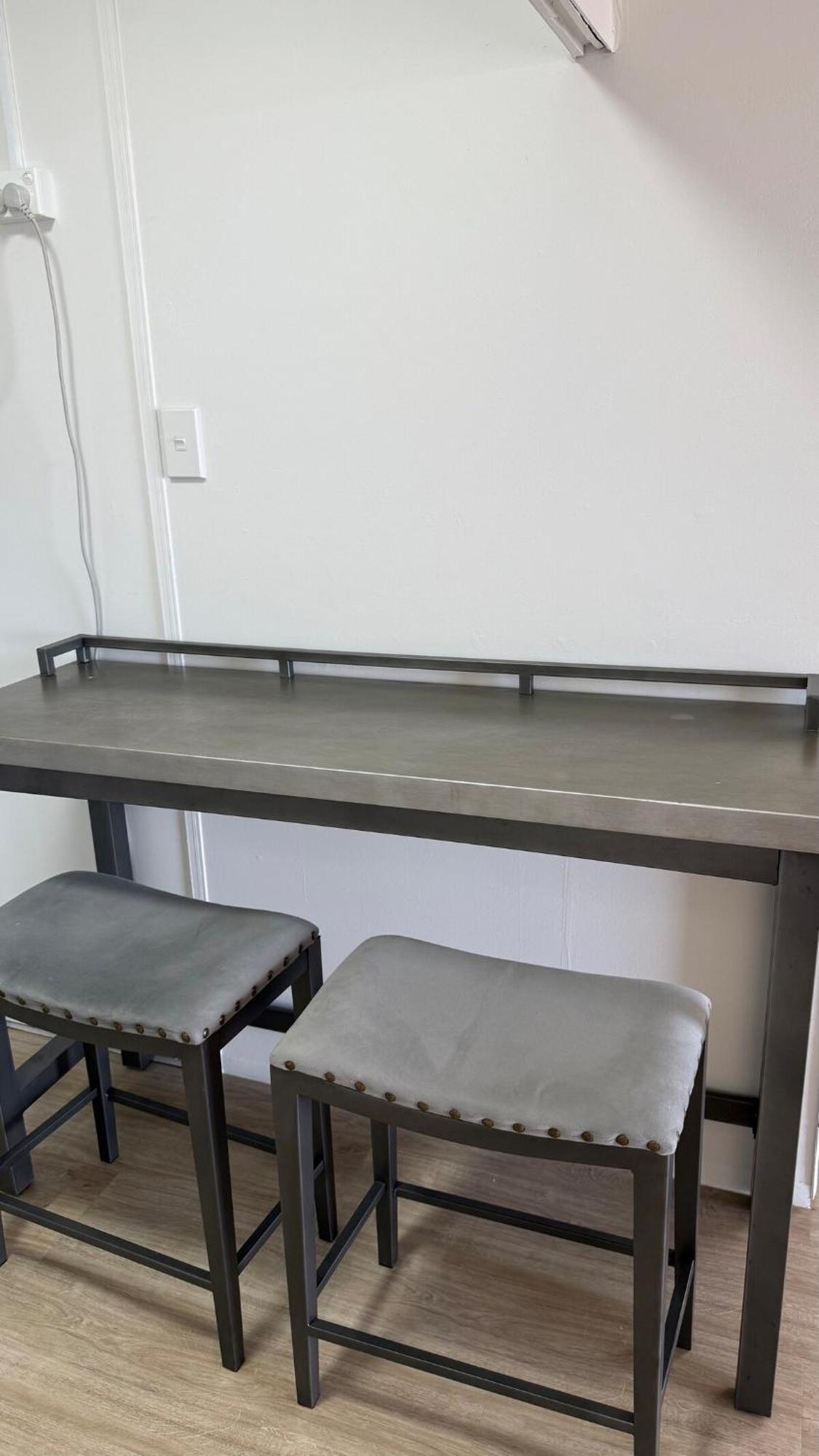 Cute Private Scienic Studio! Apartment *