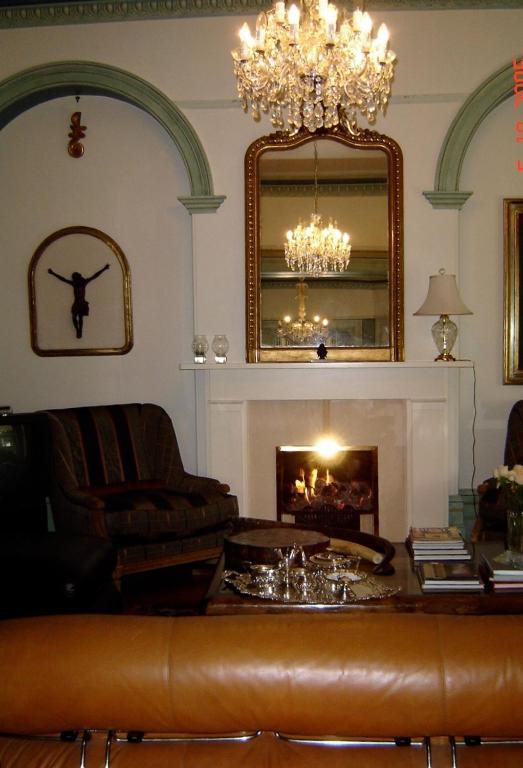 Cotter House Luxury Retreat Bed & Breakfast 5*