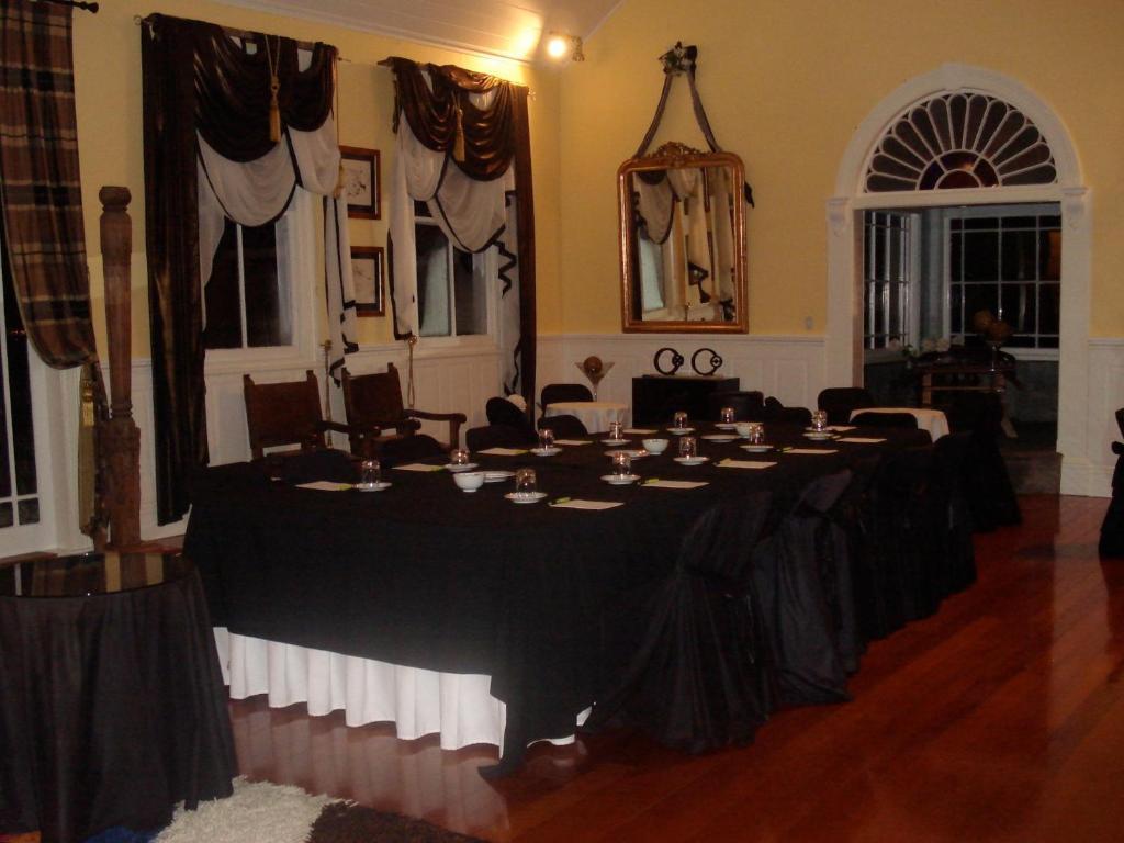 Cotter House Luxury Retreat Bed & Breakfast Auckland