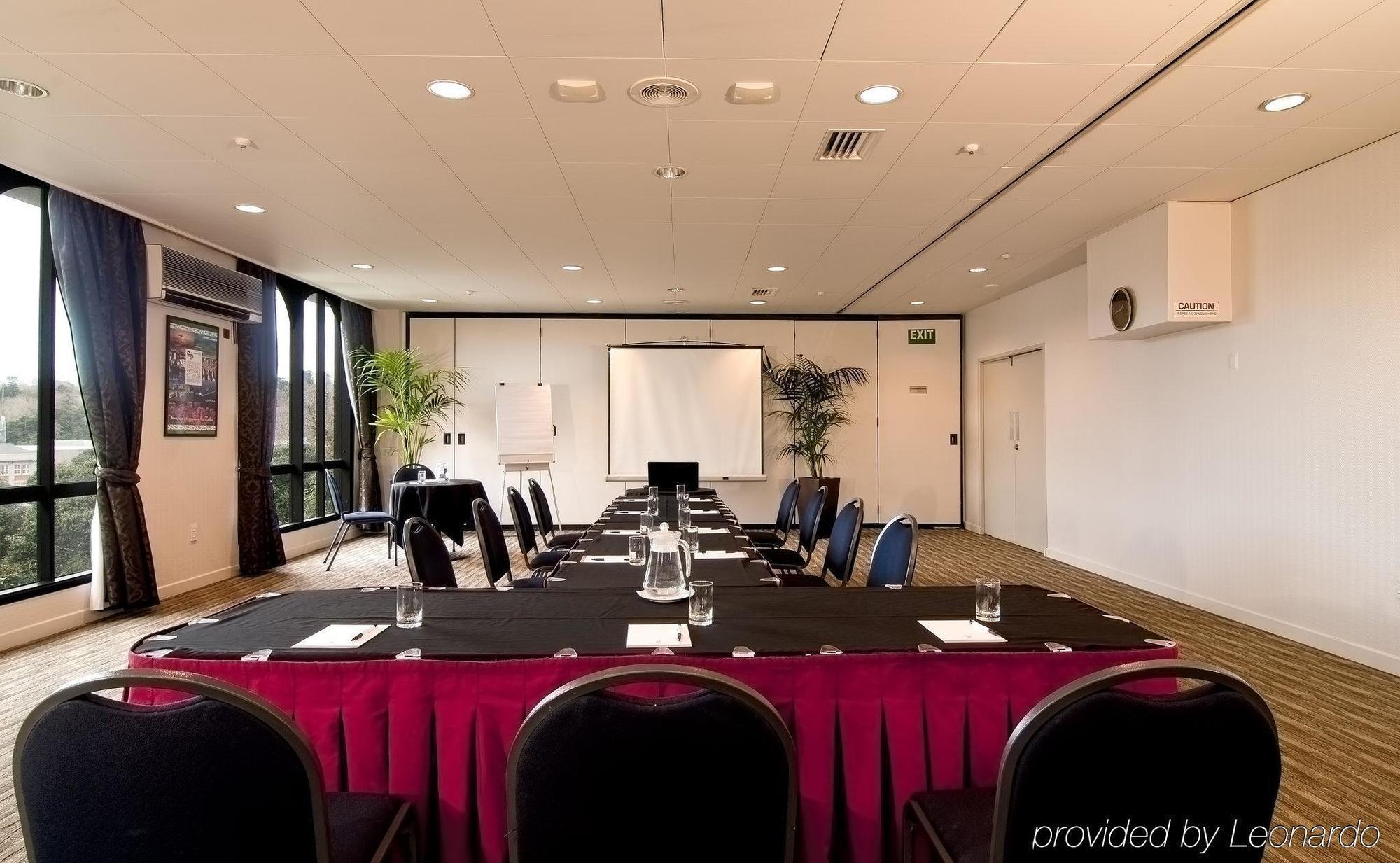 Hotel Copthorne City