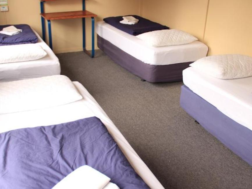 Yha Hostel *