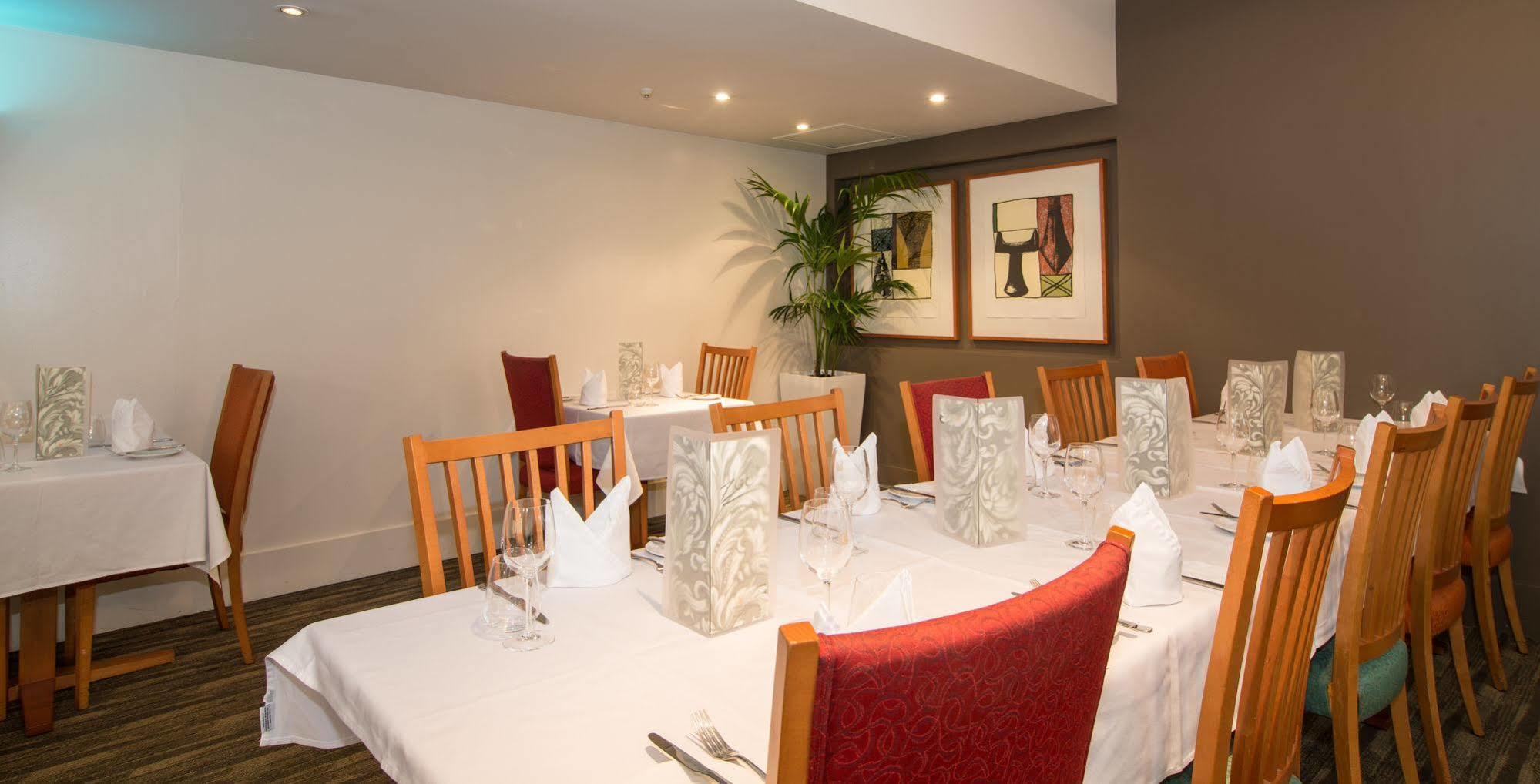 Copthorne City Hotel 4*