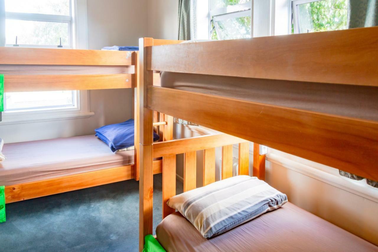 Hostel Oaklands *
