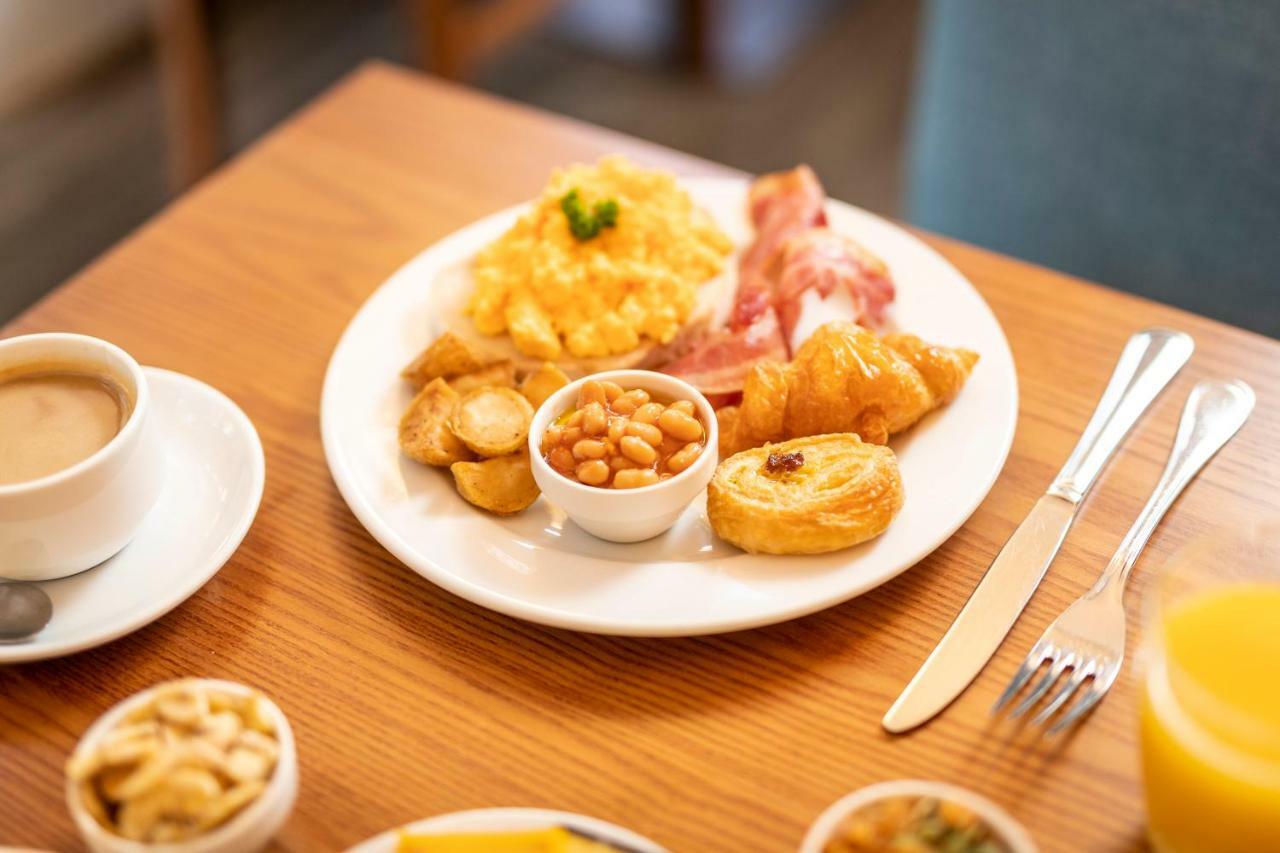 Hotel Copthorne City 4*