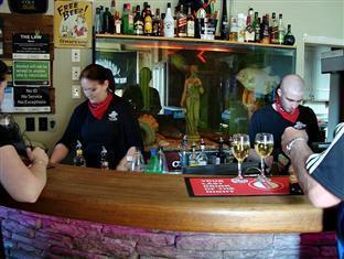 Shooters Saloon & 2*