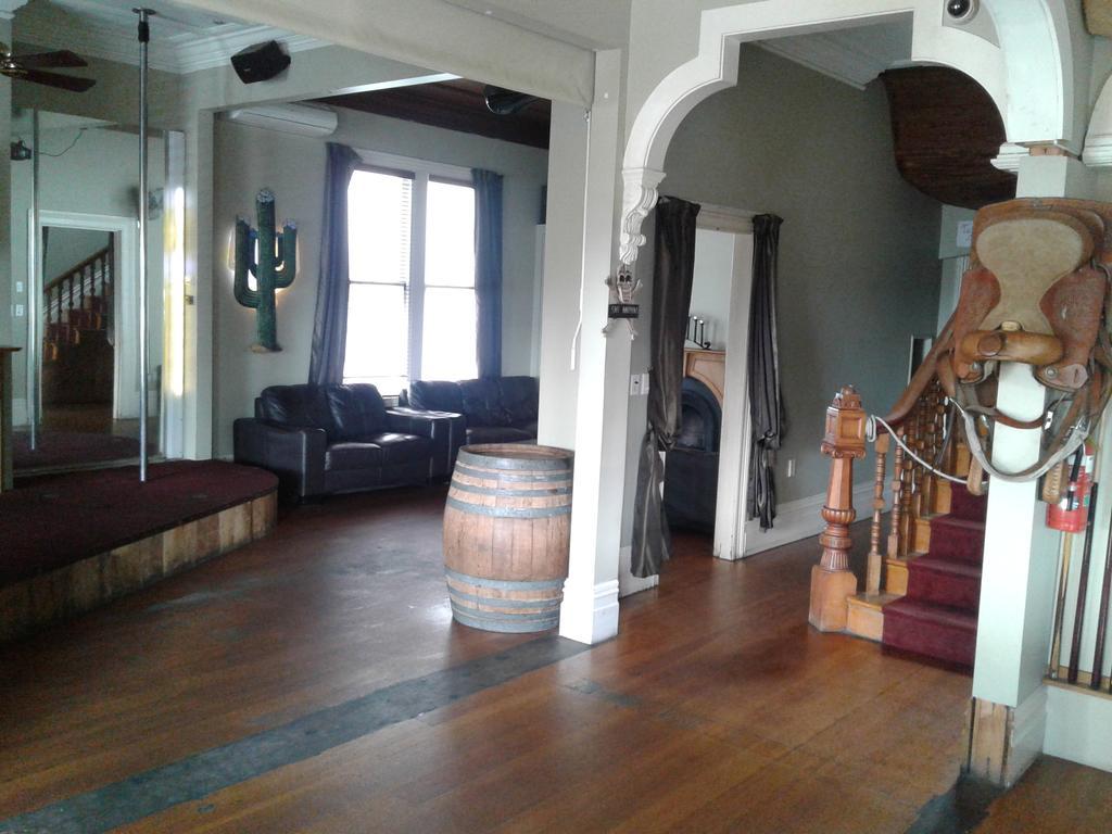 Shooters Saloon & Auckland