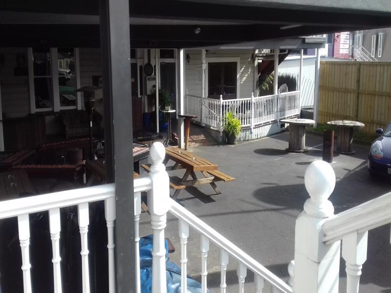 Hotel Shooters Saloon & 2*