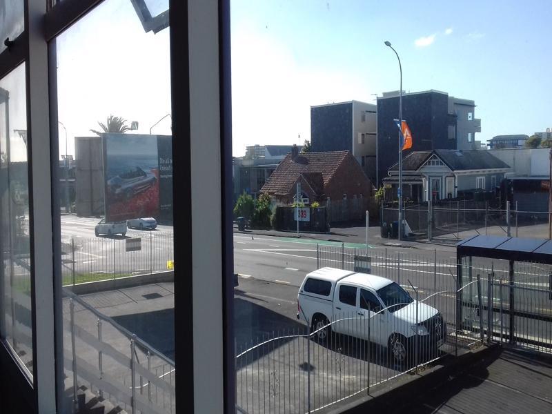 Hotel Shooters Saloon & Auckland