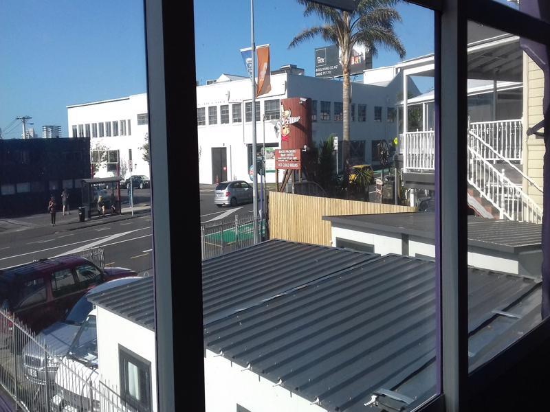 Shooters Saloon & Auckland
