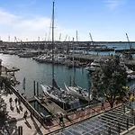 Stunning & Spacious Haven On The Waterfront!