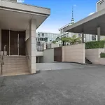 Qv Upscale Modern Viaduct Apt With Parking - 965