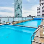 Skyline Sojourn Studio With Parking And Sea Views