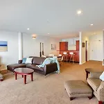 Qv Stunning 2 Bed Condo - 378