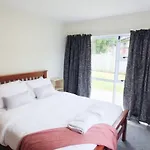 Cheerful 3Br Home With Free Wifi & Netflix