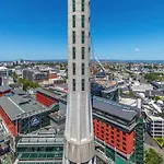 Stunning Skytower And City View 2 Bedroom Apartment