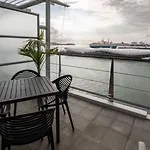 Great Views, 1 Bedroom Apartment On The Waterfront
