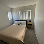 4 Bedroom Home Fully Furnished In Papakura, Auckland
