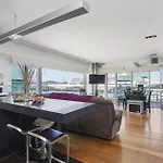 Princes Wharf Waterfront Apartment Viaduct Cbd