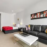 Stunning Spacious Studio In Viaduct Basin