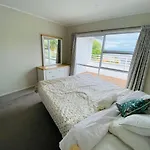 Seaviewroomsharedbathroom-202 (Adults Only)