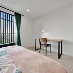New Modern Townhouse In The Heart Of Takapuna