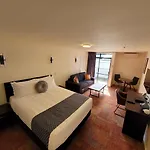 City Of Sails Motel