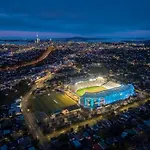 Home On The Grange In Mt Eden