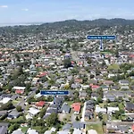 Self Contained Unit - New Property Make Your Stay Comfortable