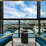 Waterfront Wonder + Cp!