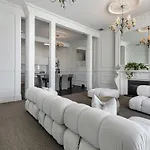 Qv Luxury Elegant 2 Bedroom With Wifi & Parking -1035